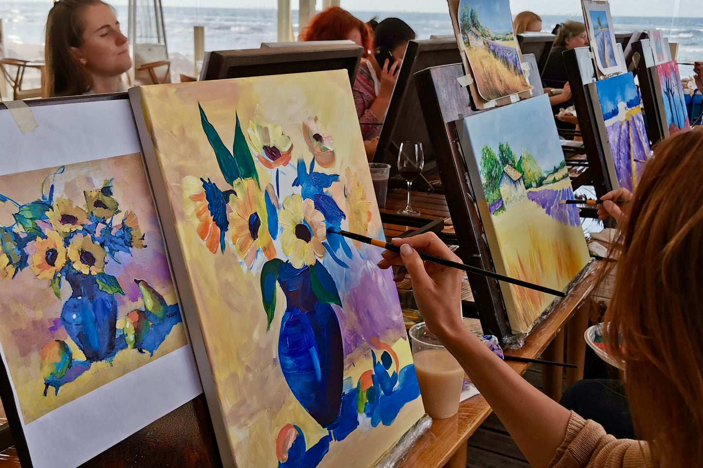 Vasaras glezniecības meistarklase Jūrmalā - X.O Beach Club. Pašu rokām radīta glezna 3 stundu laikā.